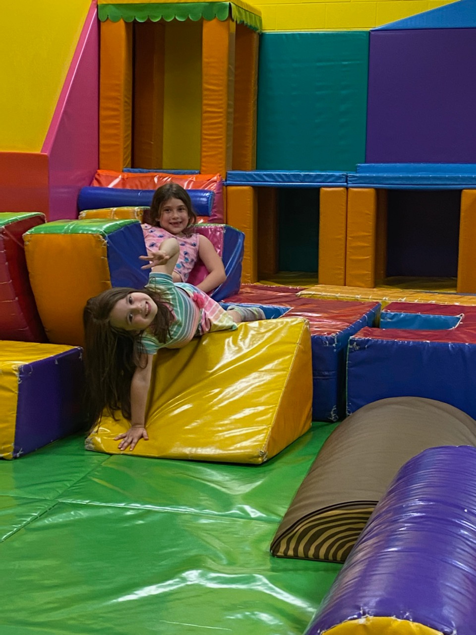 mandeesfuntasticplaycenter